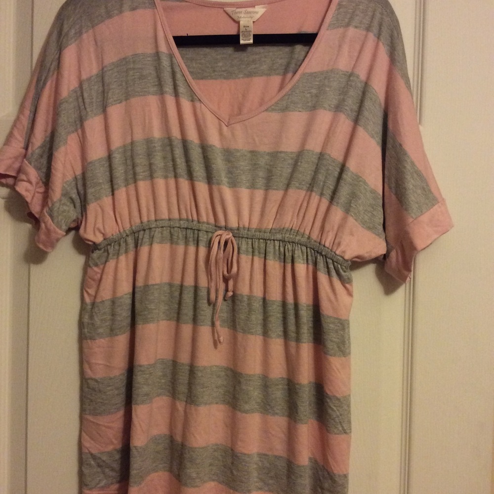 🍁Pink and gray striped maternity top